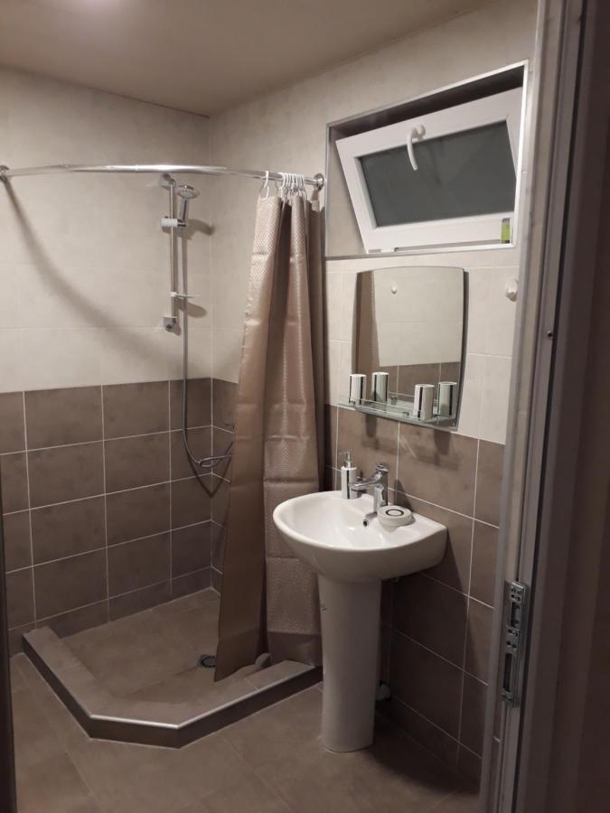2 Bedroom Apartment In Chugureti ティビリシ エクステリア 写真