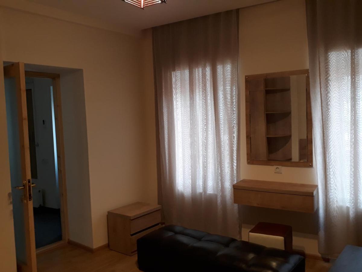 2 Bedroom Apartment In Chugureti ティビリシ エクステリア 写真