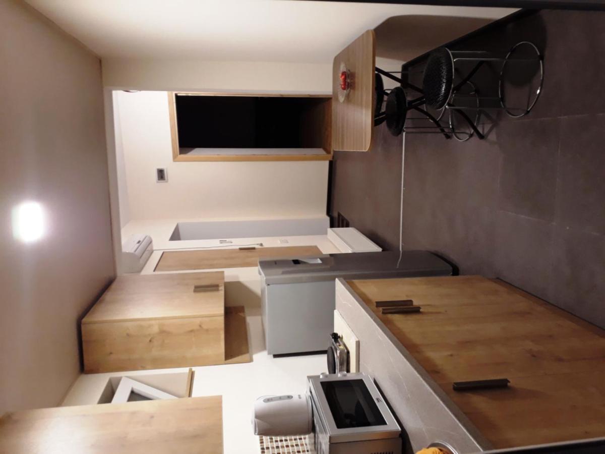 2 Bedroom Apartment In Chugureti ティビリシ エクステリア 写真