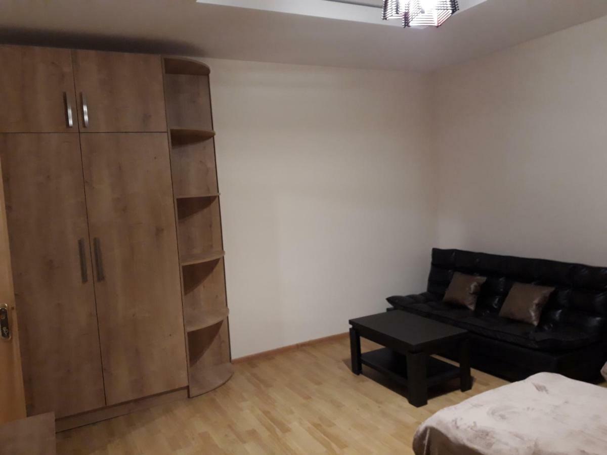 2 Bedroom Apartment In Chugureti ティビリシ エクステリア 写真